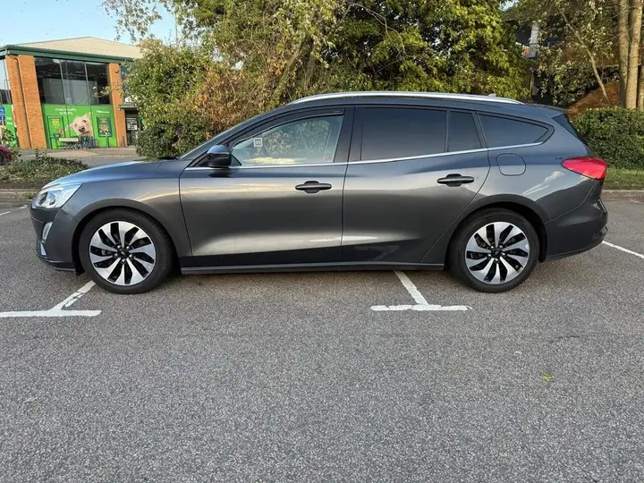 Ford Focus 2018 photo 3