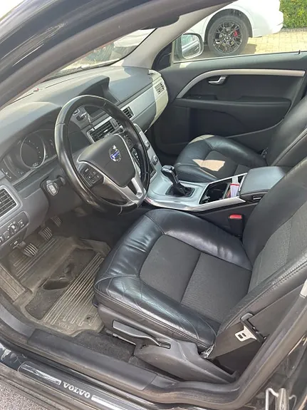 Volvo V70 2015 photo 3