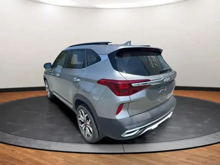 Kia Seltos 2023 photo 3