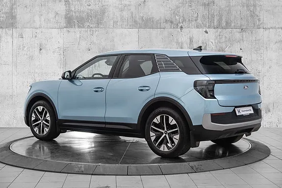 Ford Explorer 2025 photo 3