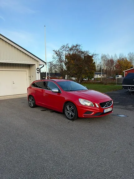Volvo V60 2012 photo 2