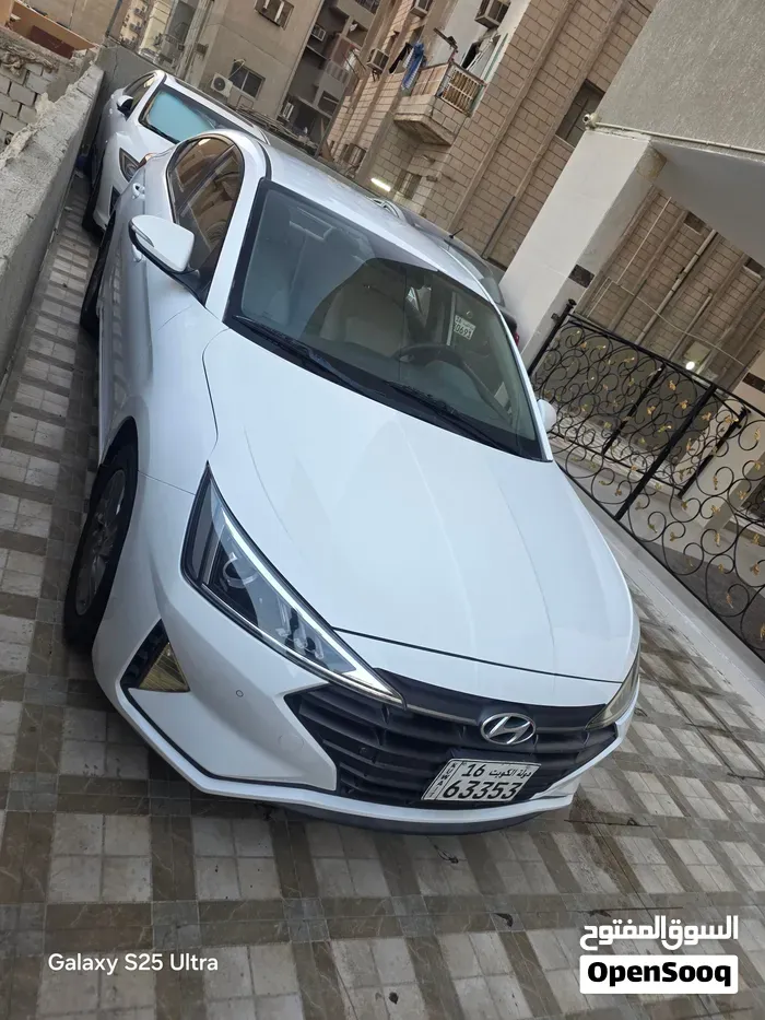 Hyundai Elantra 2019 photo 2