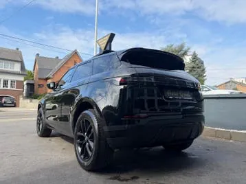 Land Rover Range Rover Evoque 2025 photo 3