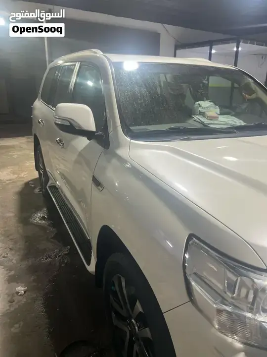 Toyota Land Cruiser Gxr 2017 photo 4