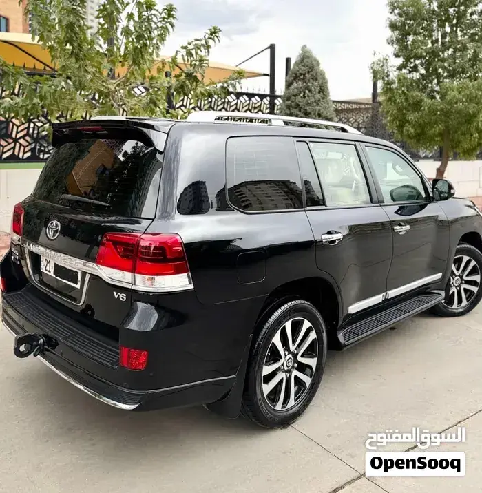 Toyota Land Cruiser Gxr 2017 photo 5