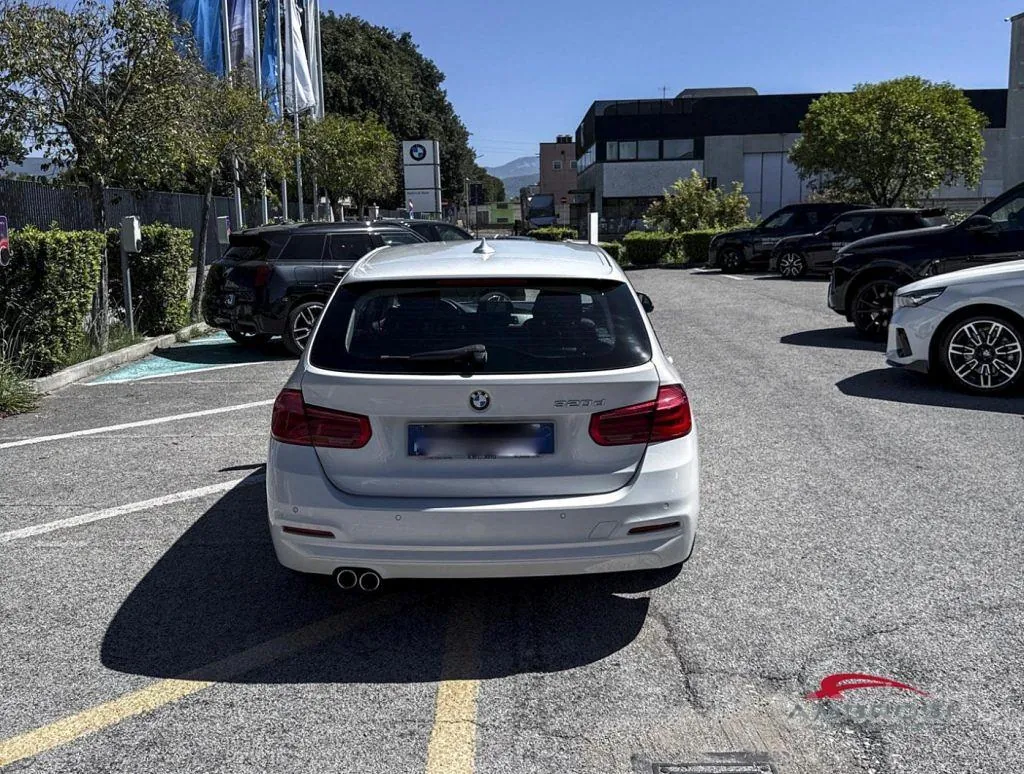 BMW 320 Serie 3 2017 photo 4