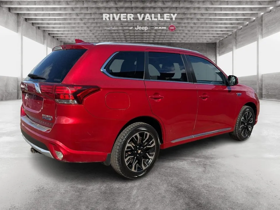 Mitsubishi Outlander 2018 photo 3