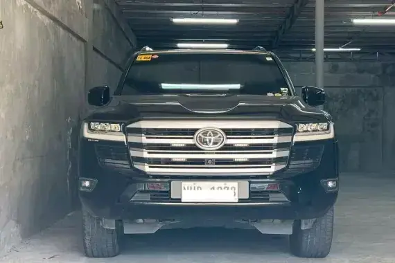 Toyota Land Cruiser 300