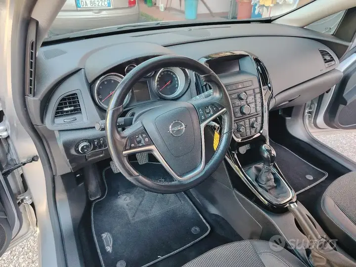 Opel Astra 2016 photo 4