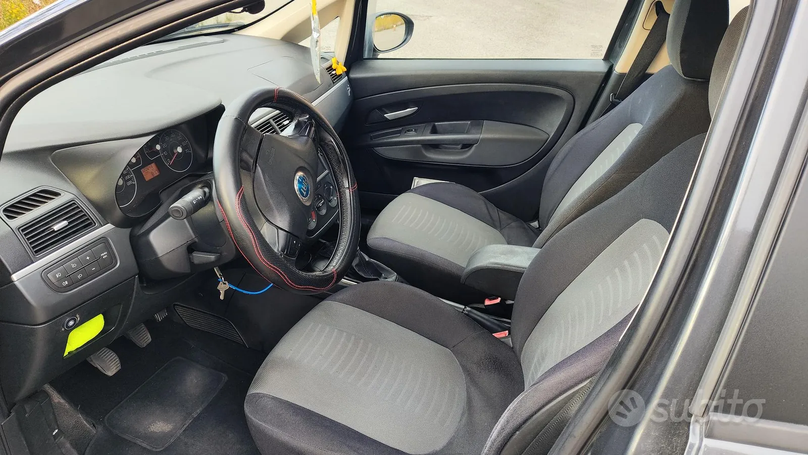 Fiat Grande Punto 2007 photo 4