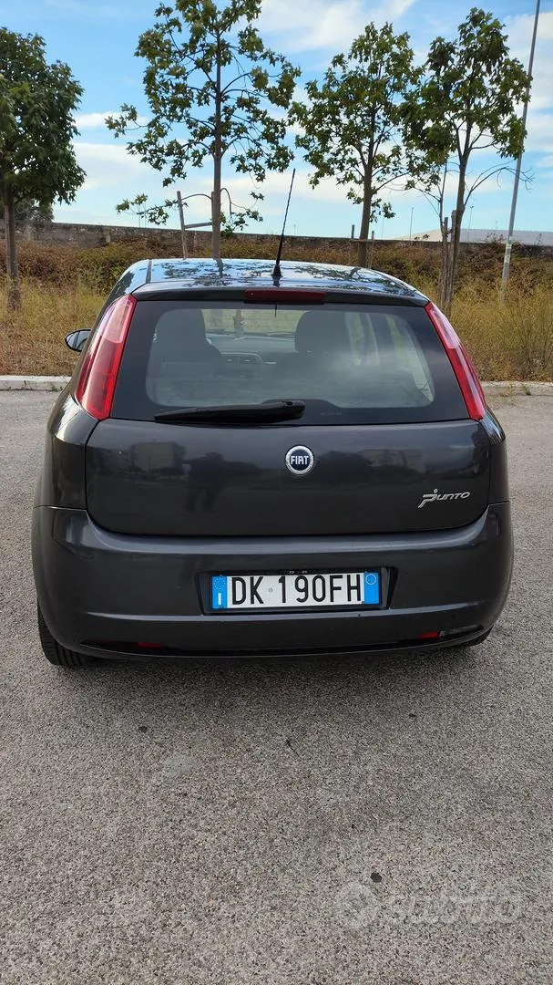 Fiat Grande Punto 2007 photo 3