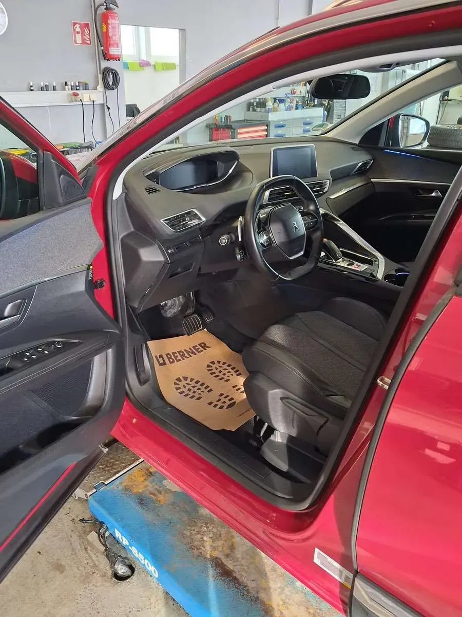 Peugeot 3008 2018 photo 3
