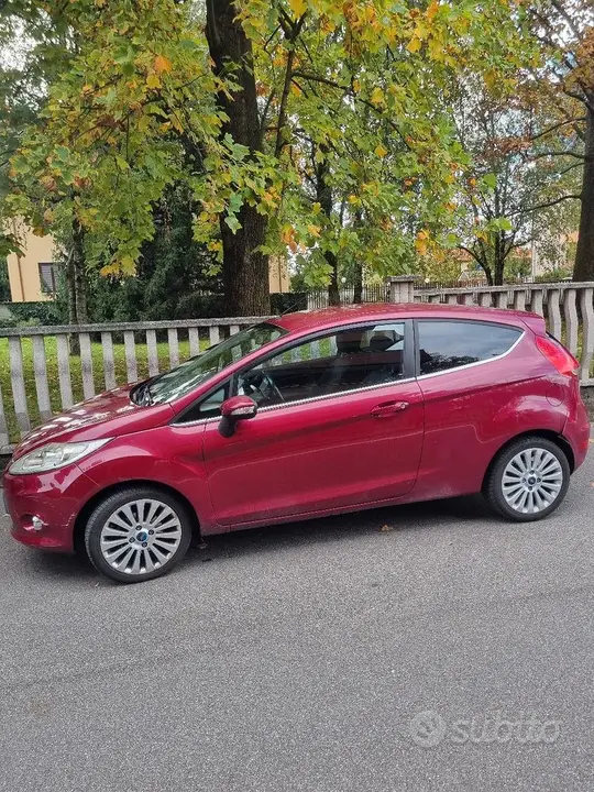 Ford Fiesta 2009 photo 4