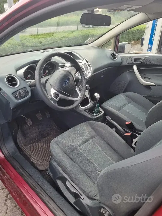 Ford Fiesta 2009 photo 3