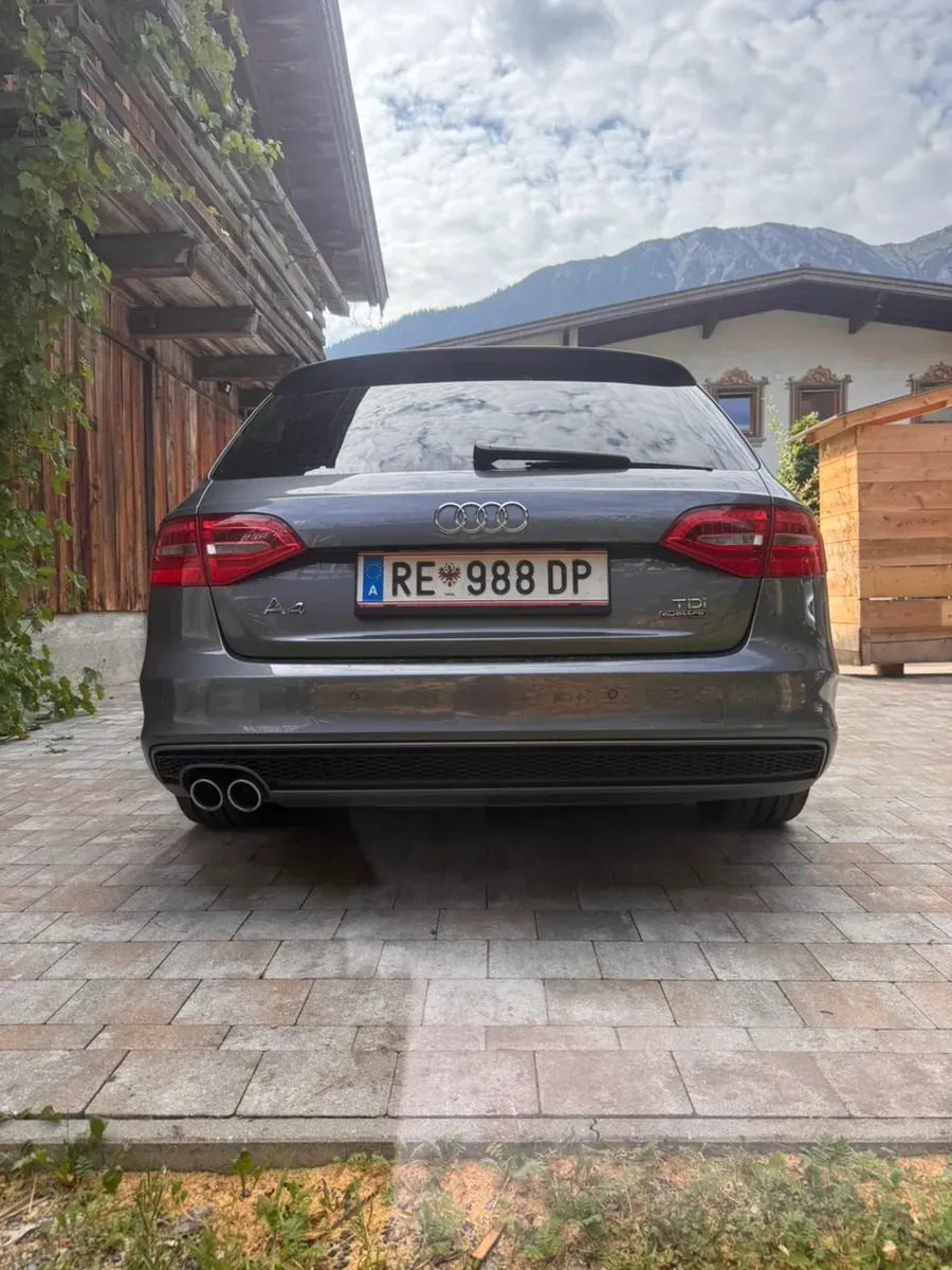 Audi A4 2015 photo 3