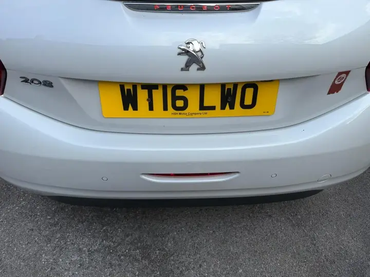 Peugeot 208 2016 photo 2