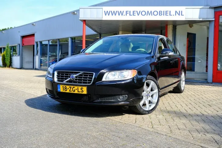 Volvo S80