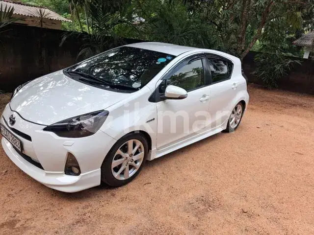 Toyota Aqua 2014 photo 5