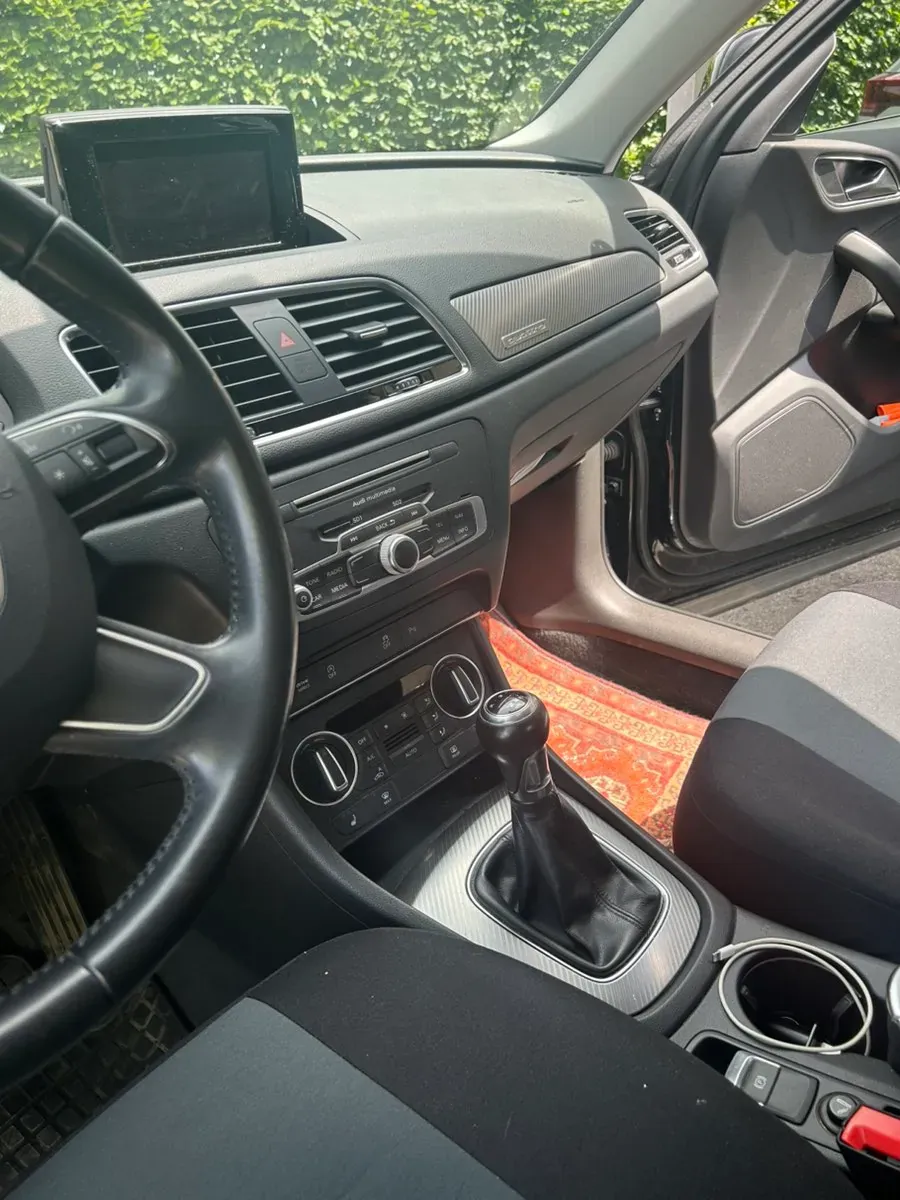 Audi Q3 2015 photo 3