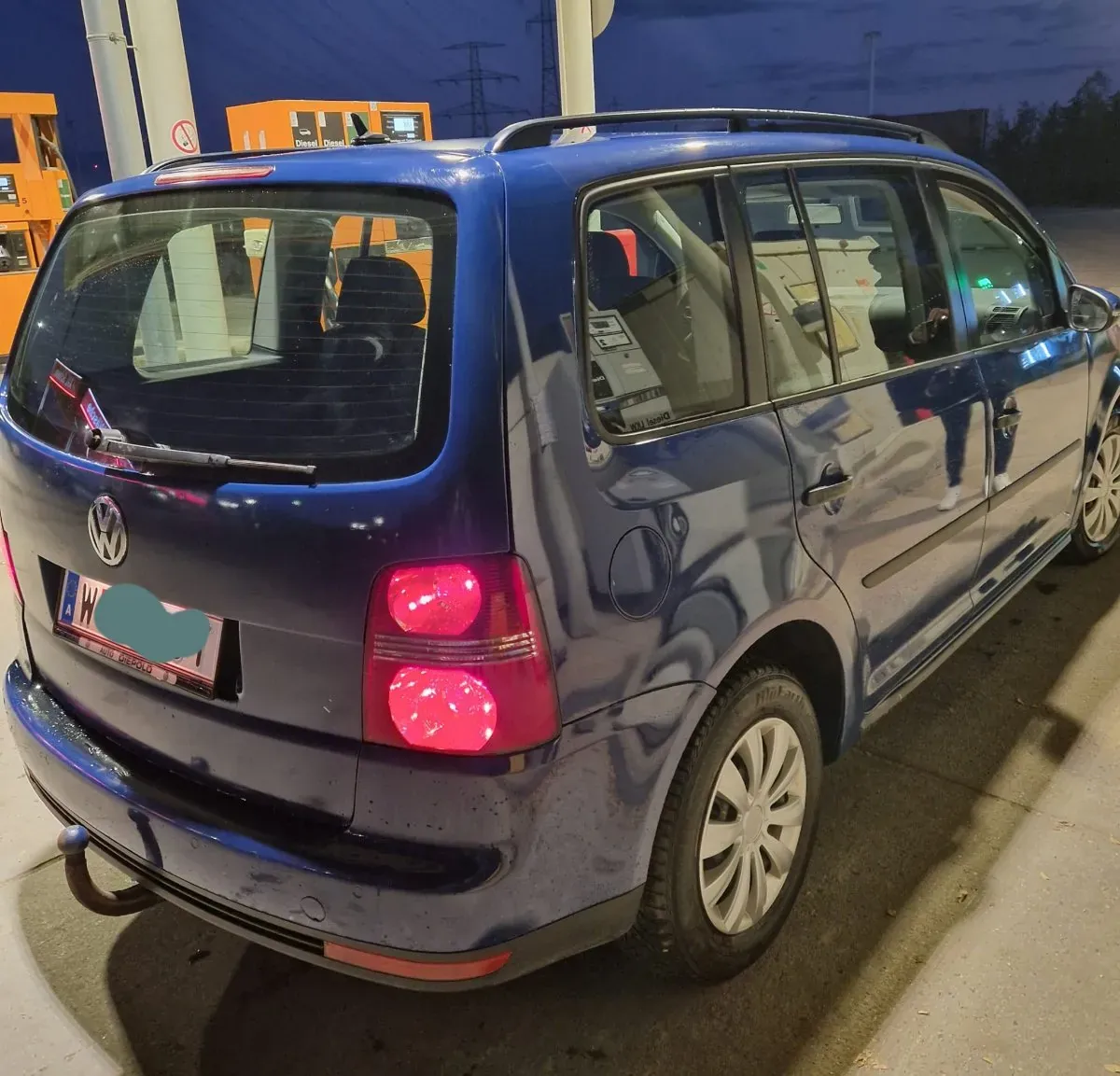 Volkswagen Touran 2010 photo 3