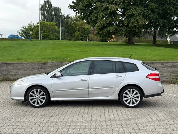 Renault Laguna 2009 photo 3