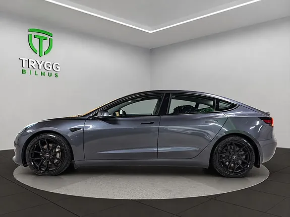Tesla Model 3 2021 photo 2