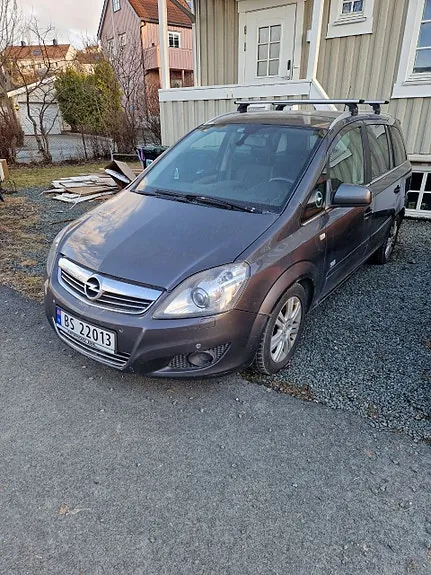 Opel Zafira 2011 photo 3