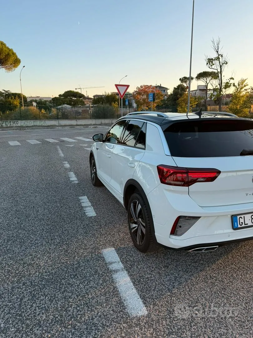 Volkswagen T-Roc 2022 photo 3