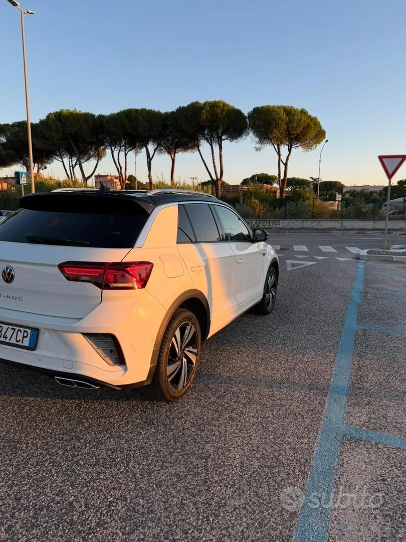 Volkswagen T-Roc 2022 photo 2