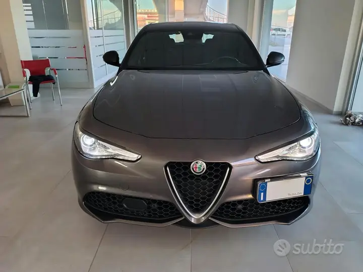 Alfa Romeo Giulia 2022 photo 3