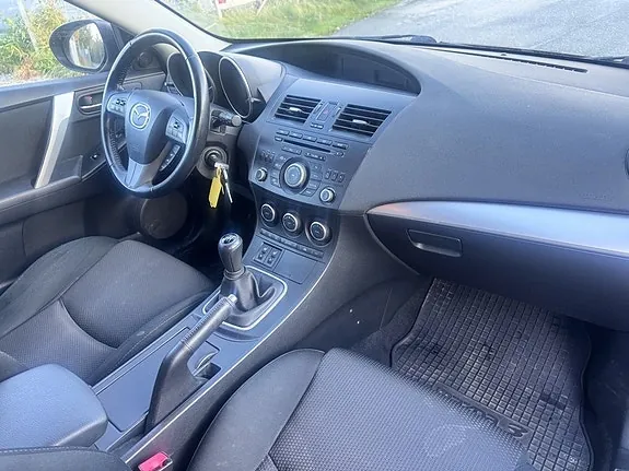 Mazda 3 2012 photo 5