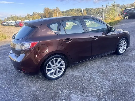 Mazda 3 2012 photo 3