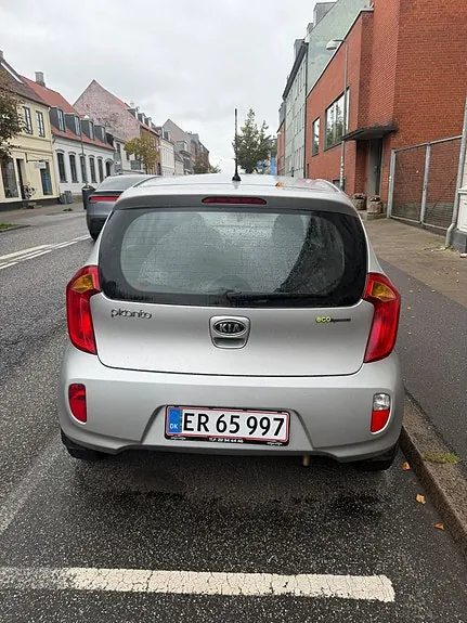 Kia Picanto 2012 photo 2
