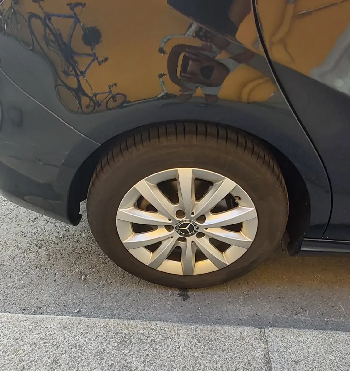 Mercedes-Benz B-Class 2018 photo 2