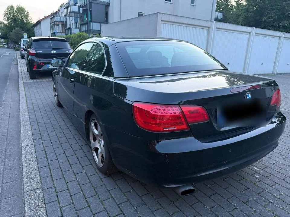 BMW 320I