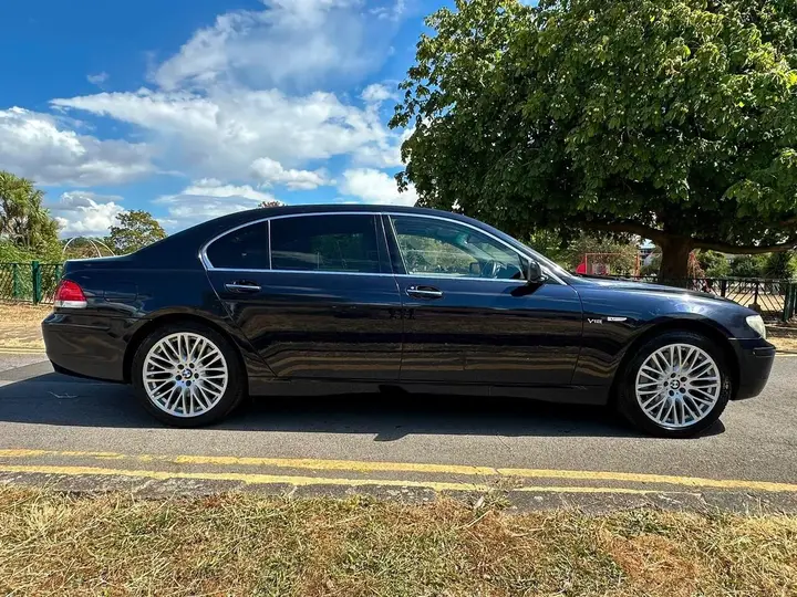 BMW 7 Series 2006 photo 3