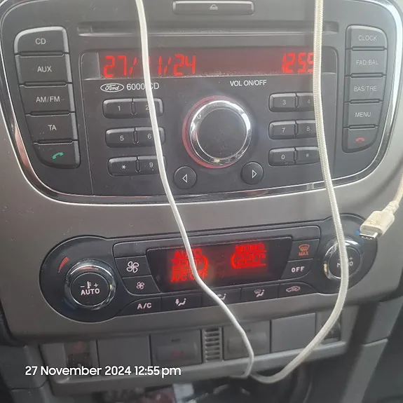 Ford Focus 2010 photo 5