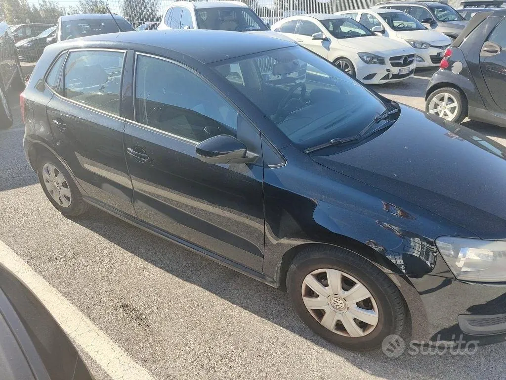 Volkswagen Polo 2014 photo 2