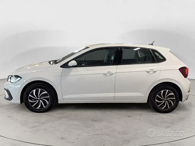 Volkswagen Polo 2023 photo 2