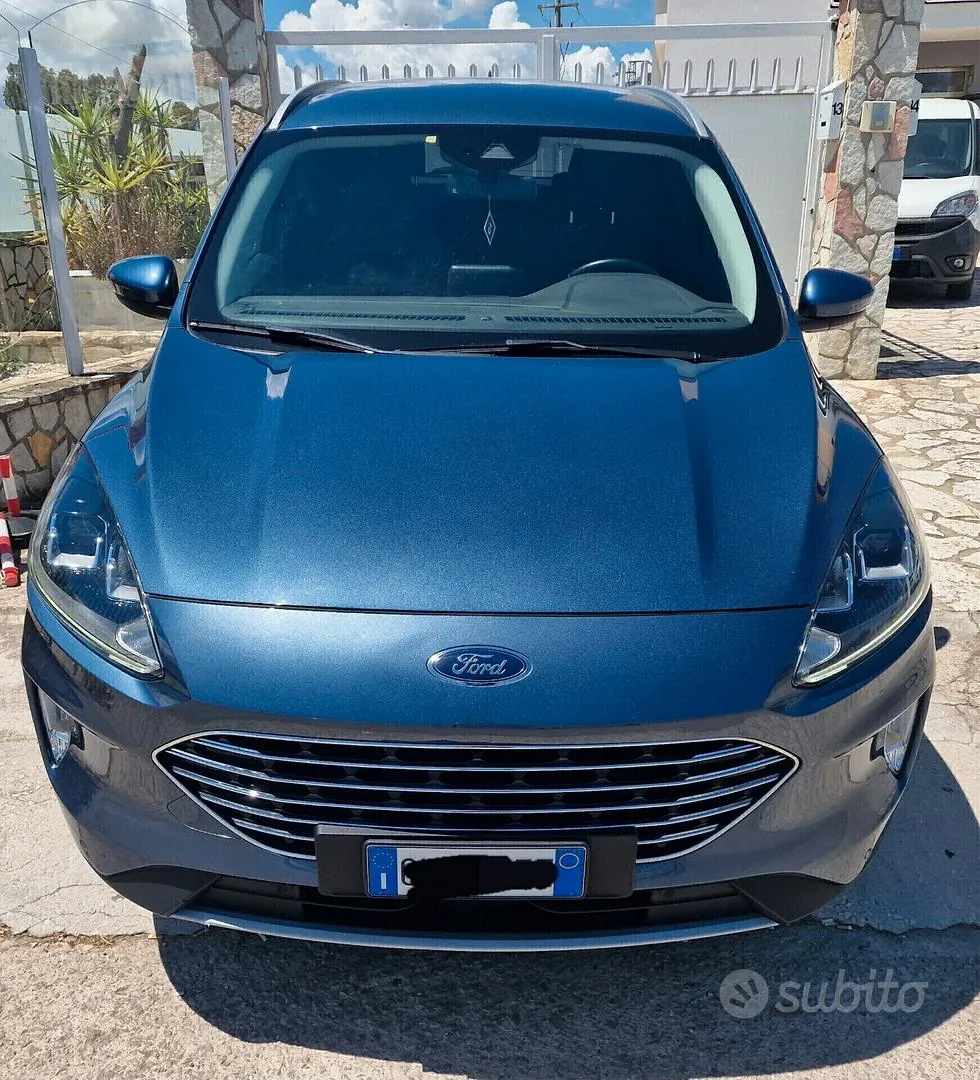 Ford Kuga 2022 photo 2