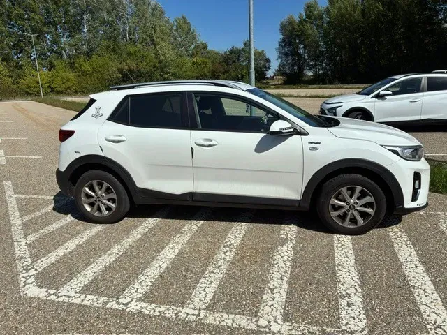 Kia Stonic 2019 photo 2