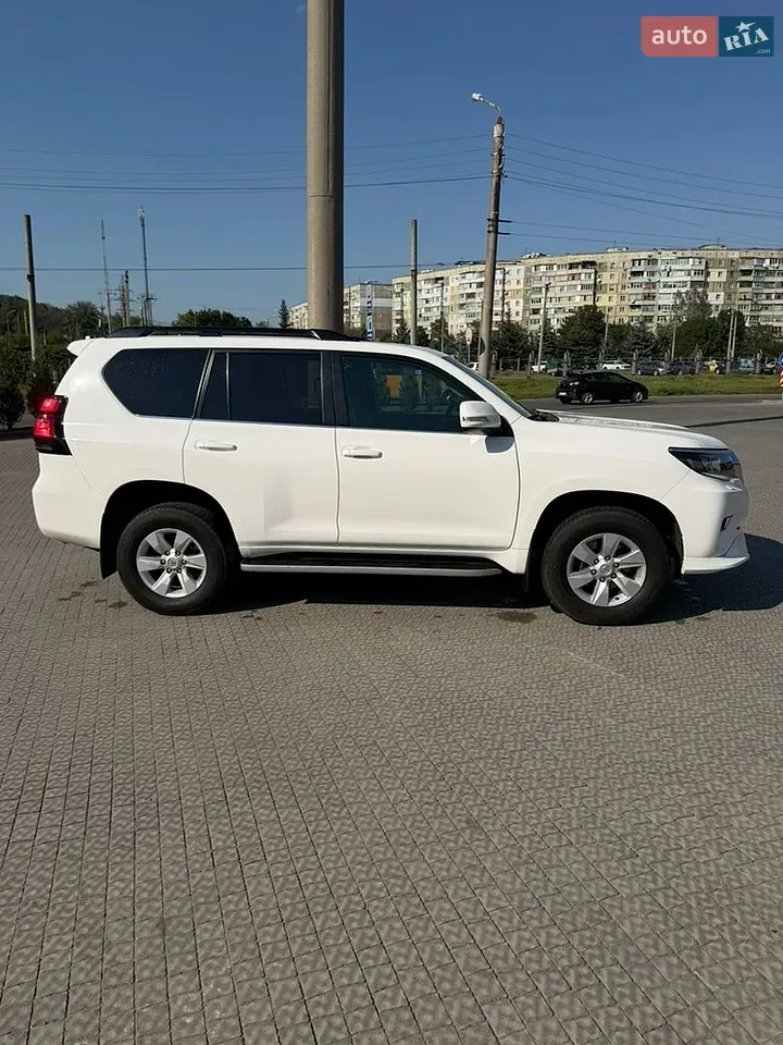 Toyota Land Cruiser Prado 2019 photo 4