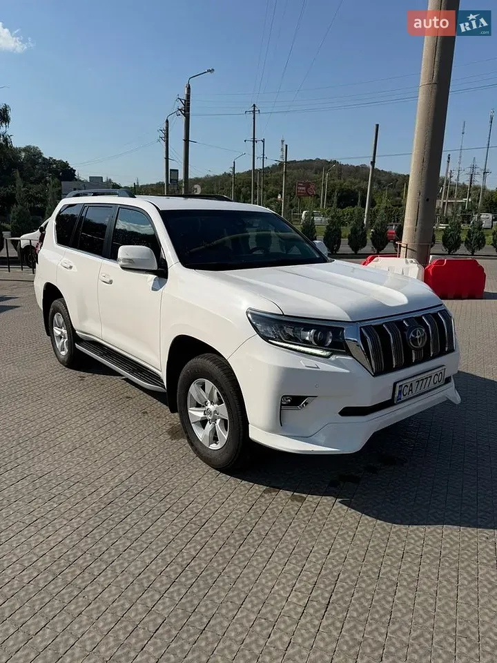 Toyota Land Cruiser Prado 2019 photo 3