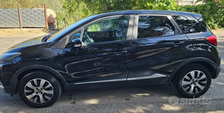 Renault Captur 2017 photo 2
