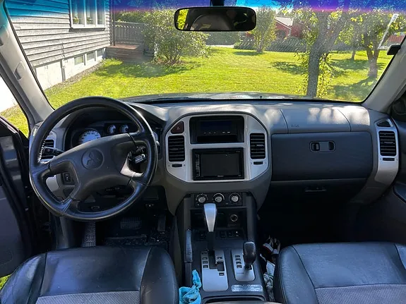 Mitsubishi Pajero 2005 photo 4