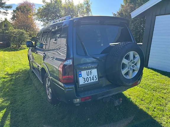 Mitsubishi Pajero 2005 photo 3