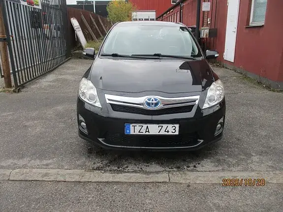 Toyota Auris 2011 photo 3