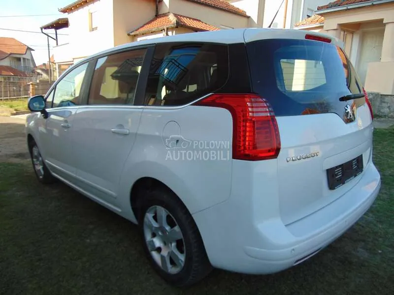 Peugeot 5008 2012 photo 2