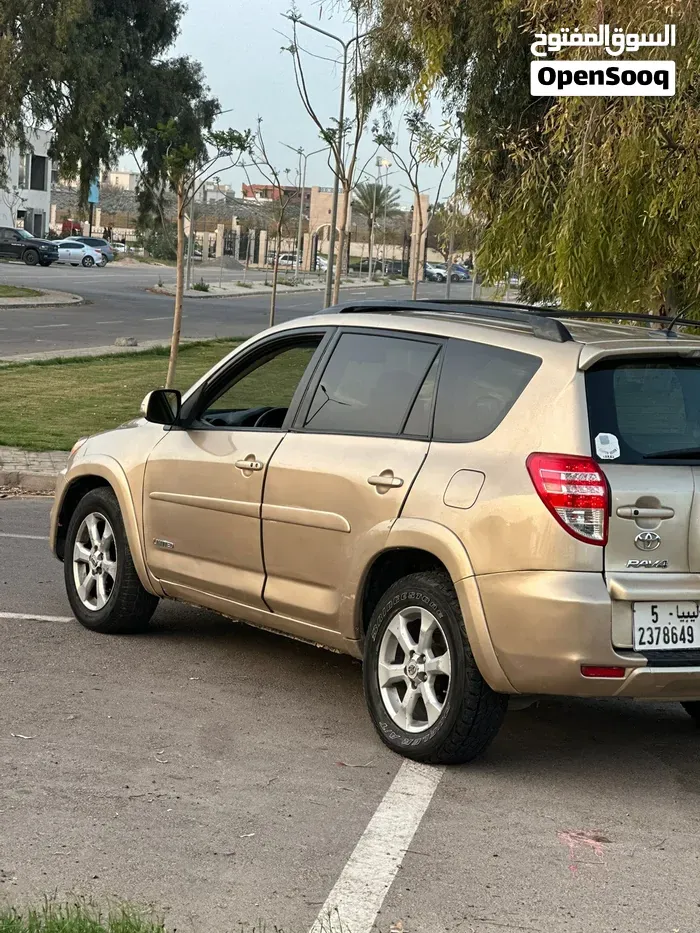 Toyota Rav 4 2011 photo 4