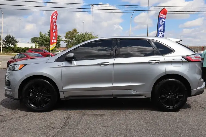 Ford Edge 2022 photo 4